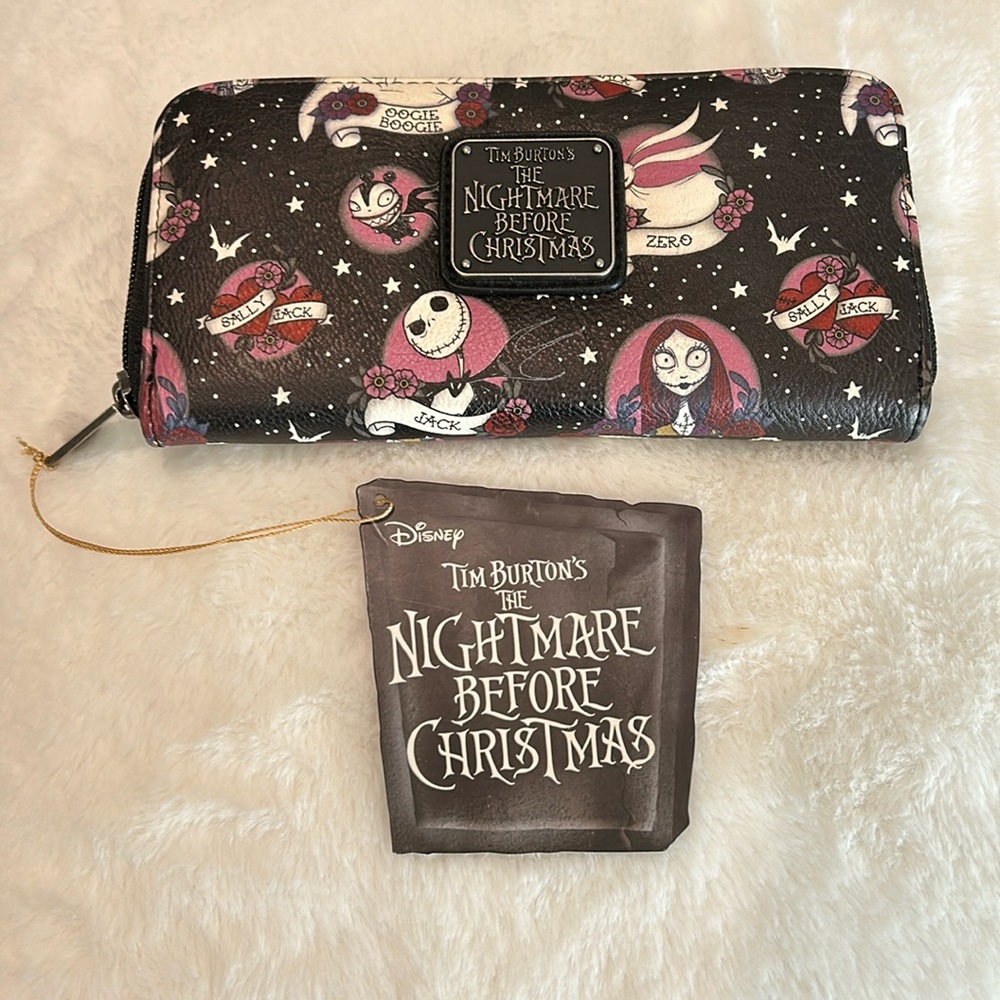 NWT! Loungefly Nightmare Before Xmas Zip Wallet w/Internal Coin Zip & Card Slots